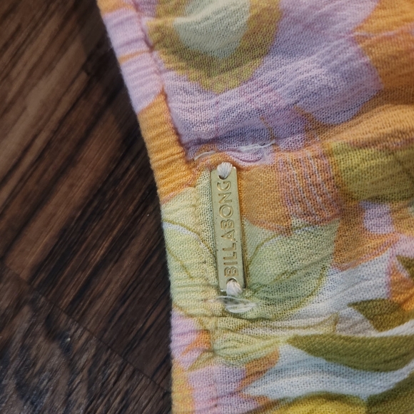 Billabong Floral Romper - Picture 5 of 5